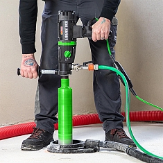 Использование дрели для алмазного сверления Eibenstock PLD 182.1 NT PowerLine Использование дрели для алмазного сверления Eibenstock PLD 182.1 NT PowerLine